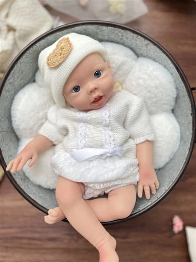 100% silicone reborn dolls